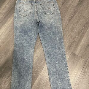 MN6 Hudson Jeans in Light Blue